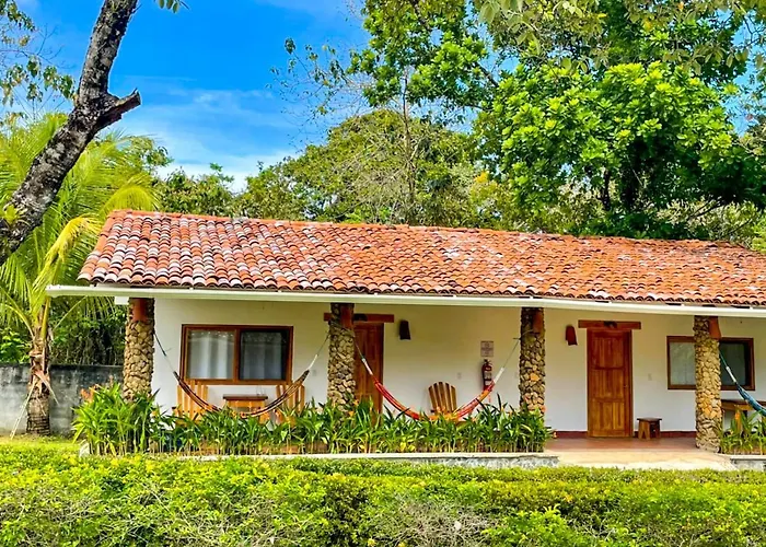 Romantic Hotels in Santa Catalina