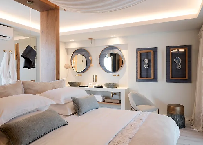 Romantic Hotels in Platys Gialos (Mykonos)