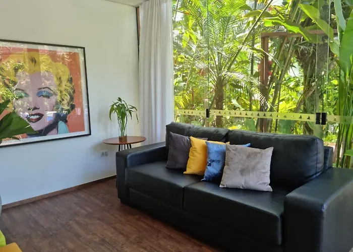 Romantic Hotels in Camburi (Sao Paulo)