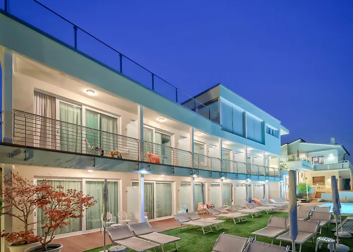 Romantic Hotels in Bardolino