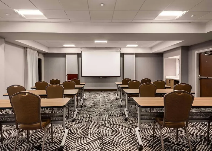 Romantic Hotels in Mount Laurel