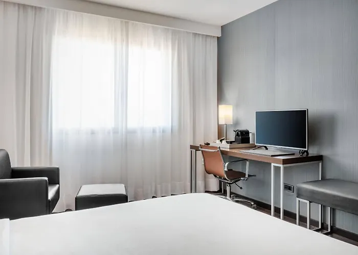 Romantic Hotels in Algeciras
