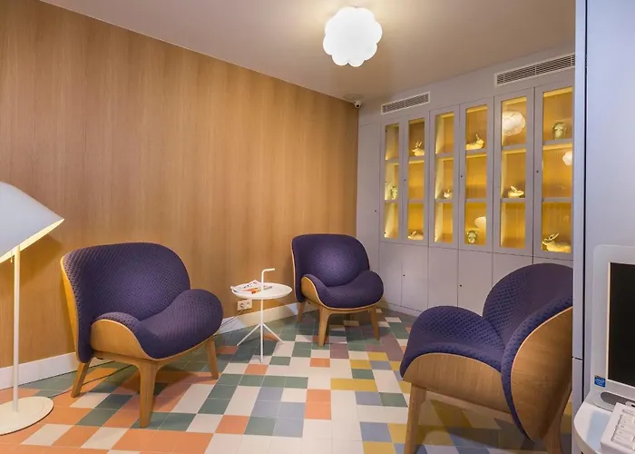 Romantic Hotels in Paris