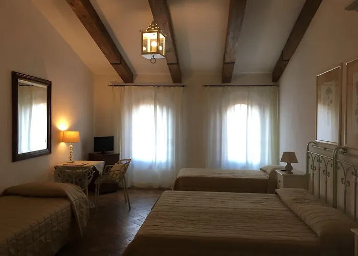 Romantic Hotels in San Gimignano