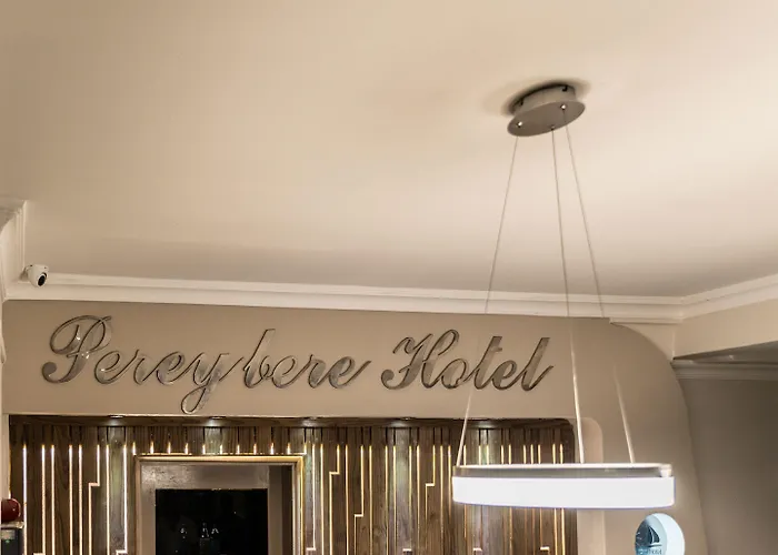 Romantic Hotels in Pereybere Beach