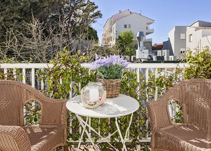 Romantic Hotels in Llanca