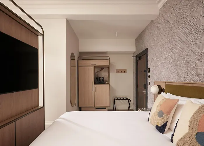Romantic Hotels in Leeds (West Yorkshire)