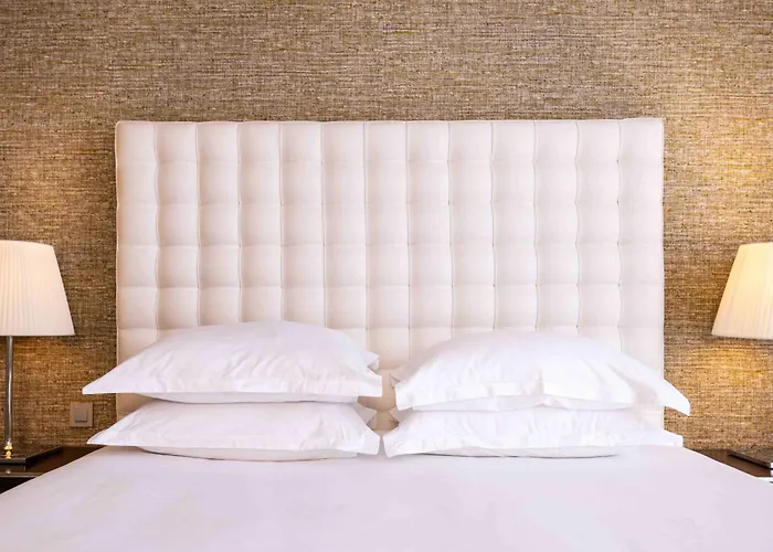 Romantic Hotels in Valence (Drome)