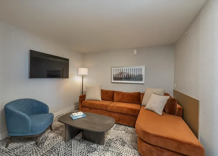 Romantic Hotels in Sidney
