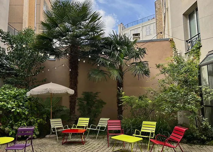 Romantic Hotels in Boulogne-Billancourt